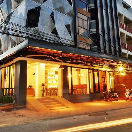 Forty Winks Phuket Hotel Patong Exterior foto