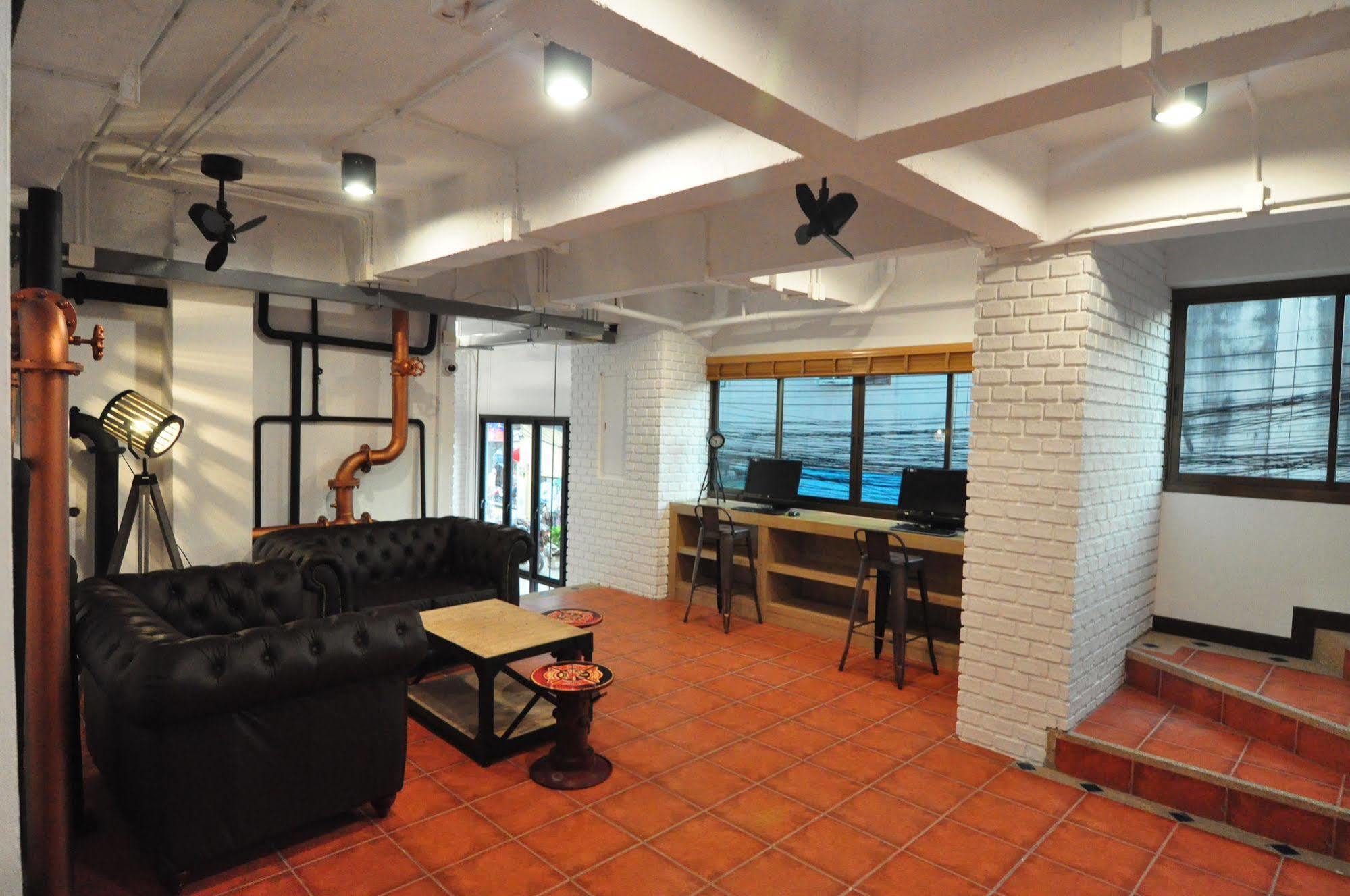 Forty Winks Phuket Hotel Patong Exterior foto