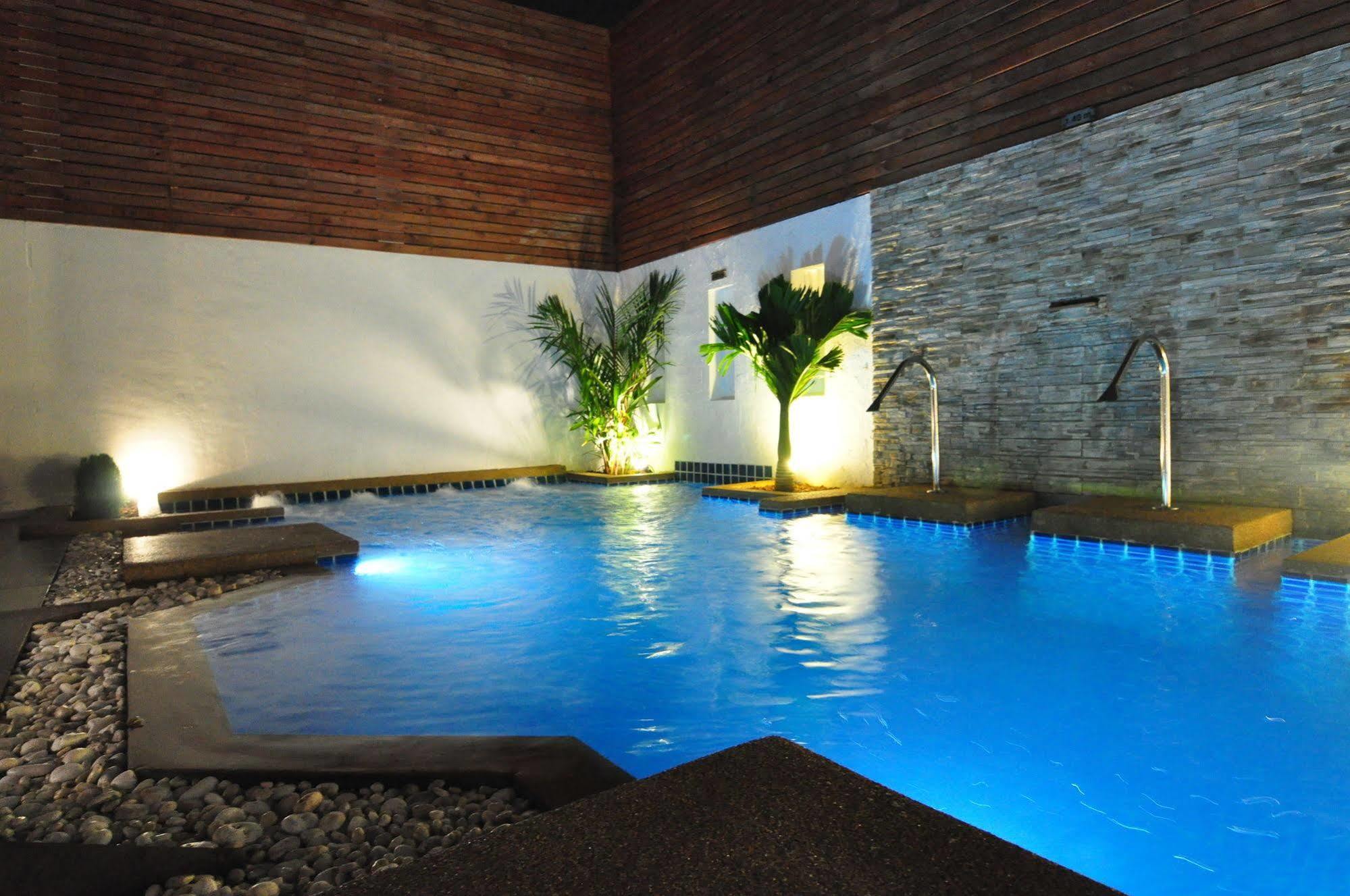 Forty Winks Phuket Hotel Patong Exterior foto